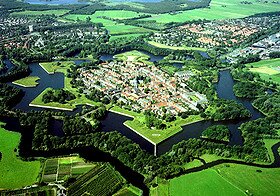 Нарден - градa-крепост в звездовидна форма (Naarden)