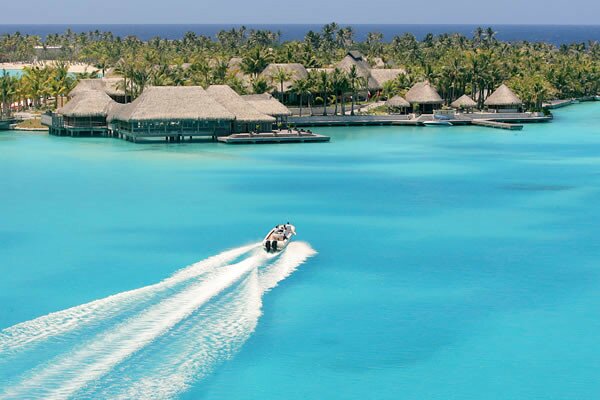 Наближава годишното състезание с лодки във Френска Полинезия 